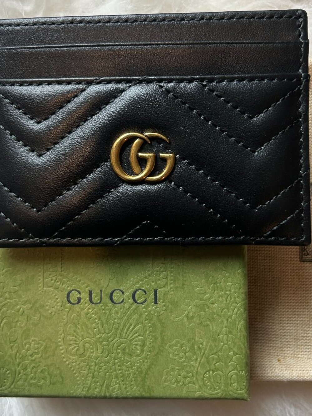GUCCI Marmont Card Holder in Black With box, dust bag, ribbon  NWOT